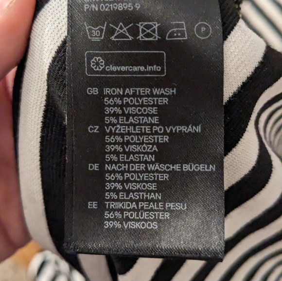 H&M Divided Black and White Stripe A line Dress in large - Picture 4 of 5